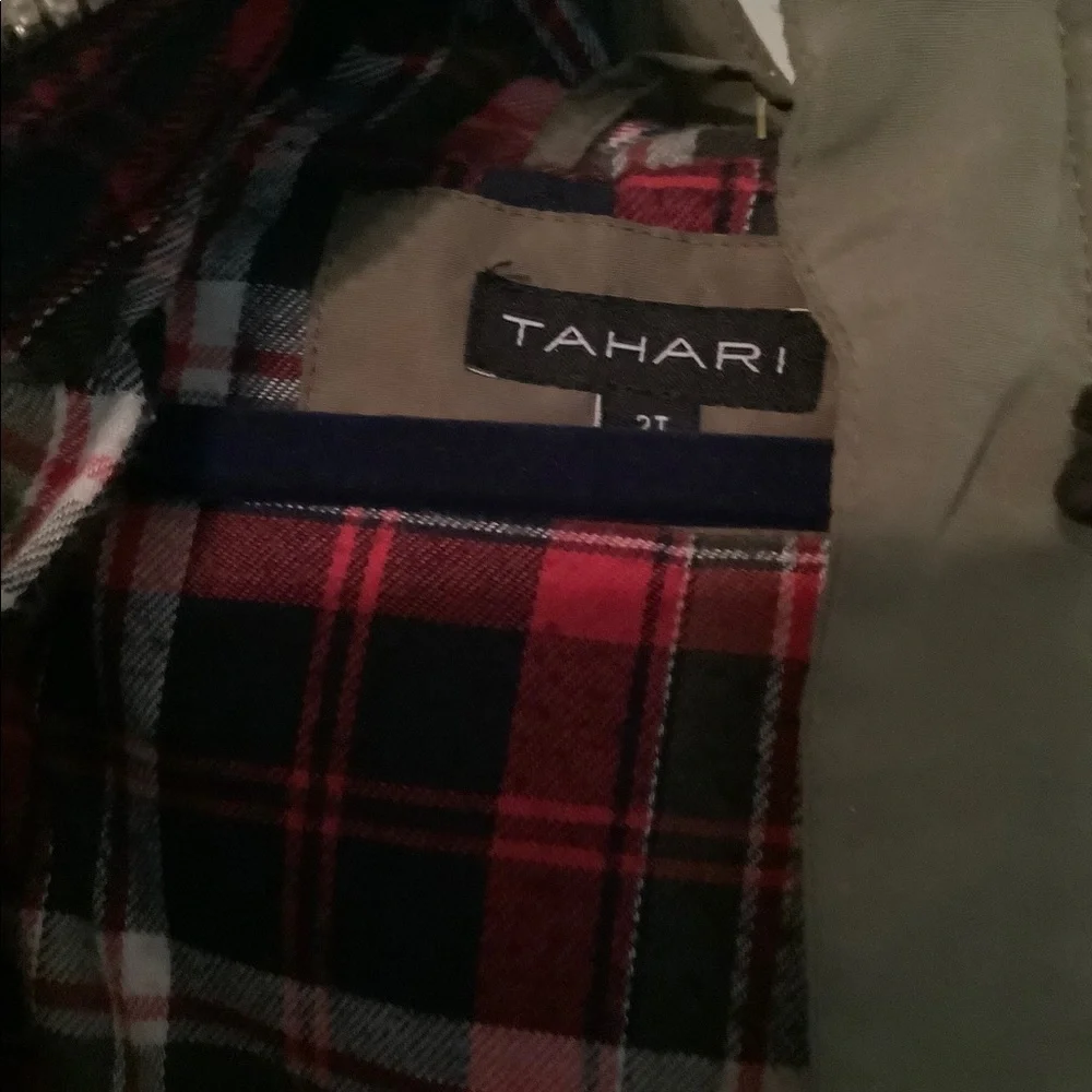 Tamarind‎ green coat